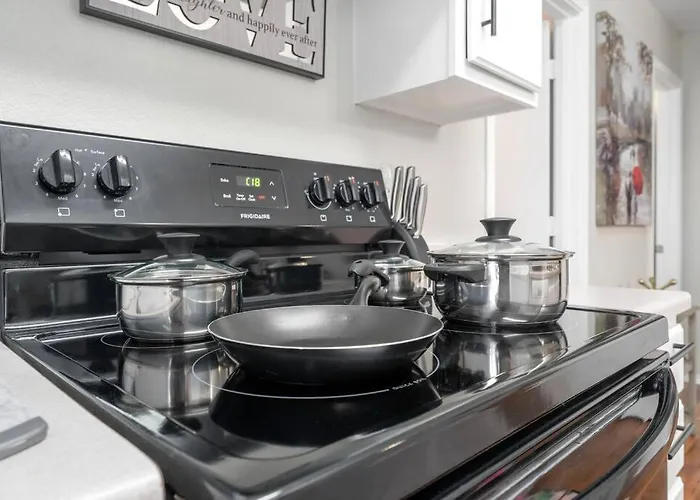 Zroyal 2br Near Cavazos - Ideal For Tdy, Travel Nurses, Contractors & Extended Apartment *
